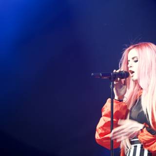 Pink-haired Performer Takes Center Stage