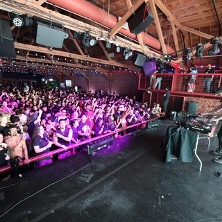 DJ Ignites Packed Crowd at Wobbleland Festival 2026