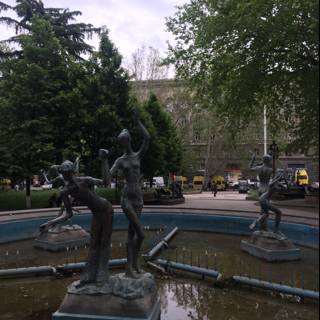 Majestic fountain in the heart of Orbeliani Square