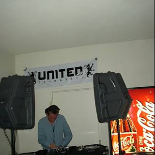 United DJ on Stage