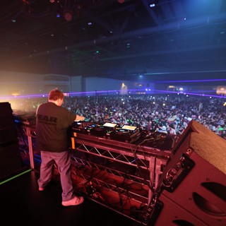 DJ Commands Massive Crowd at Wobbleland 2026
