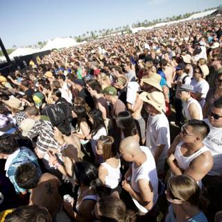 Coachella Sunday: A Sea of Fans