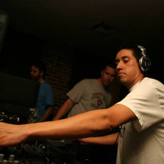 Music Maestro: Raul R on the DJ Mixer