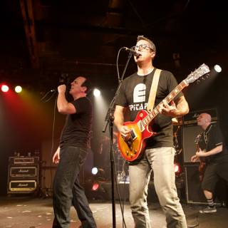 Bad Religion Rocks the Stage at Glasshouse in 2007