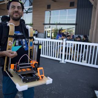 Maker at Work: Portable Innovation