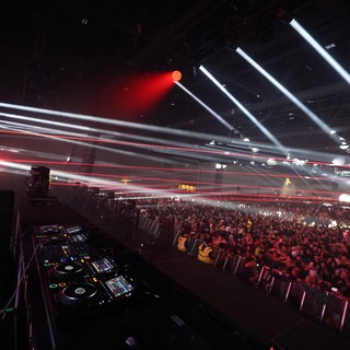 DJ Commands Massive Crowd at Wobbleland 2026