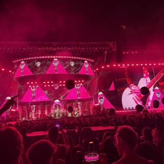 Electric Rhythms Under the Desert Sky