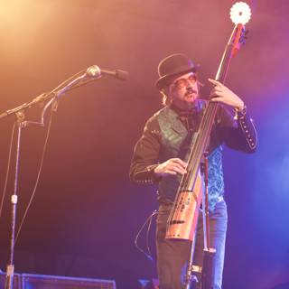 Les Claypool Rocks the Stage with his Bass Guitar