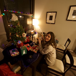 documentary-environmental-portrait-wide-angle-interior
