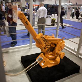 The Giant Robot at the Robot Automation Show