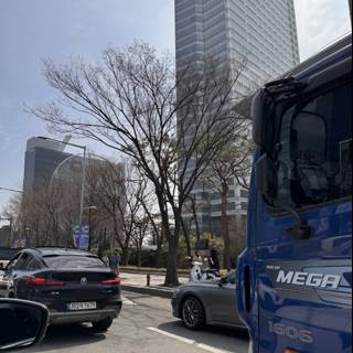 Metropolitan Pulse: Urban Streetscape in Seoul