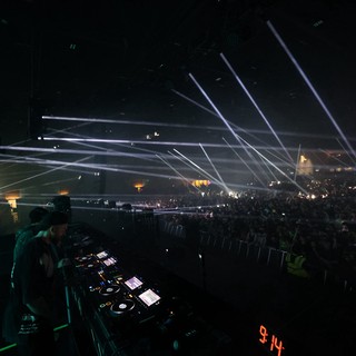 DJ Set Ignites Massive Crowd at Wobbleland 2026