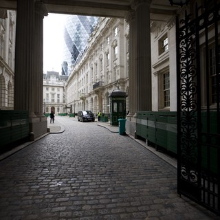 Gateway to London's Financial District Through Historic Archway
