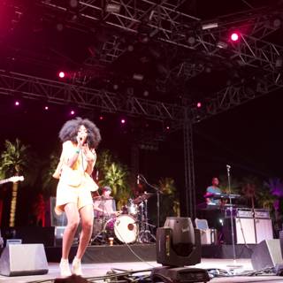 Solange Rocks the Stage at Coachella 2014