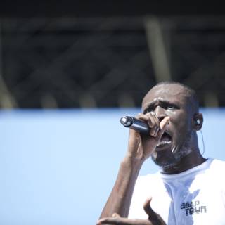 Stormzy unleashes his solo performance