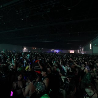 Massive Indoor Crowd Erupts at Wobbleland 2026