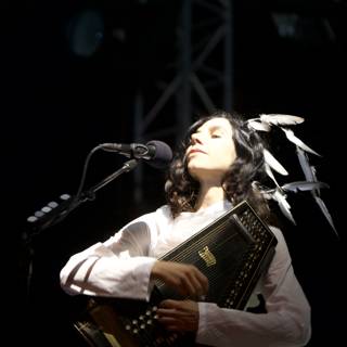 PJ Harvey Performing with an Accordion