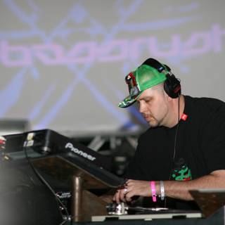 DJ Sam R Drops the Beats