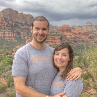 sedona-valley-town-visible-below