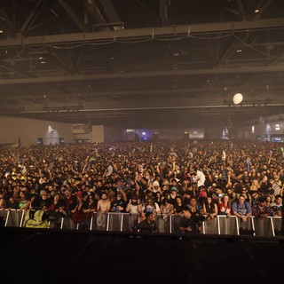 Massive Indoor Crowd Packed at Wobbleland 2026