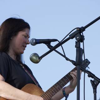 Kim Deal's Acoustic Set under the California Skies