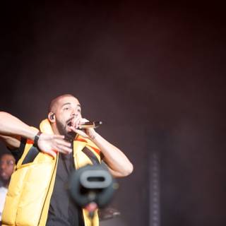 Drake lights up O2 arena in London
