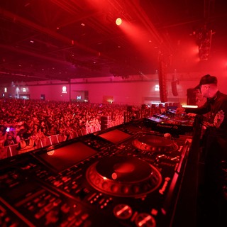 DJ Commands Massive Crowd at Wobbleland 2026